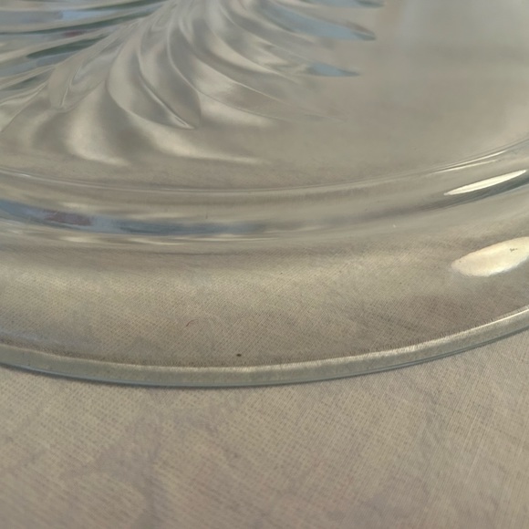 ๐
๐ป SALE! VINTAGE INDIANA GLASS CHRISTMAS TREE PLATTER 13โ RETAIL $55 - Picture 3 of 7